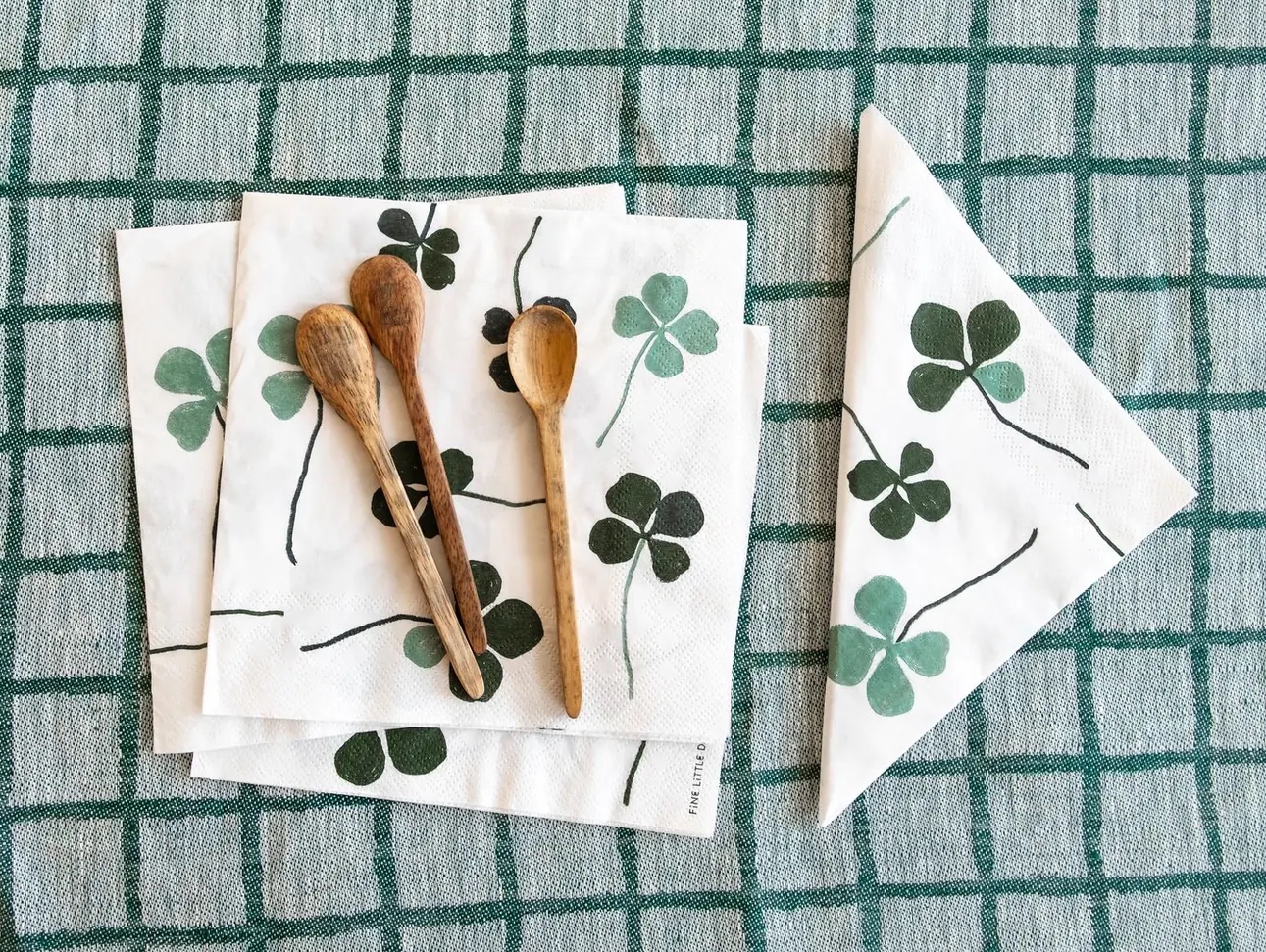 Papírové ubrousky Clover